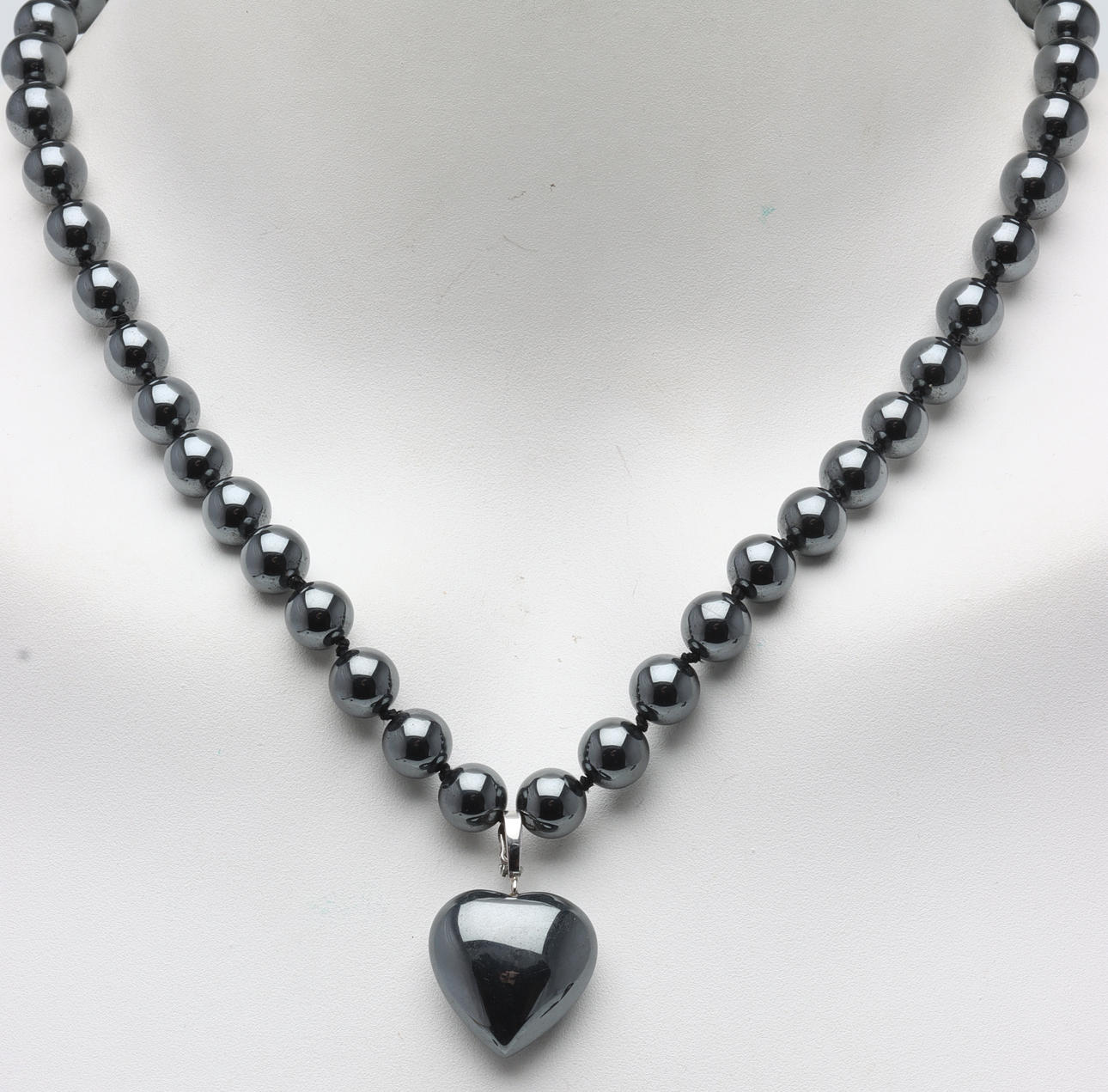 NECKLACE & EARRINGS, 3 pieces, hematite, silver clasps.