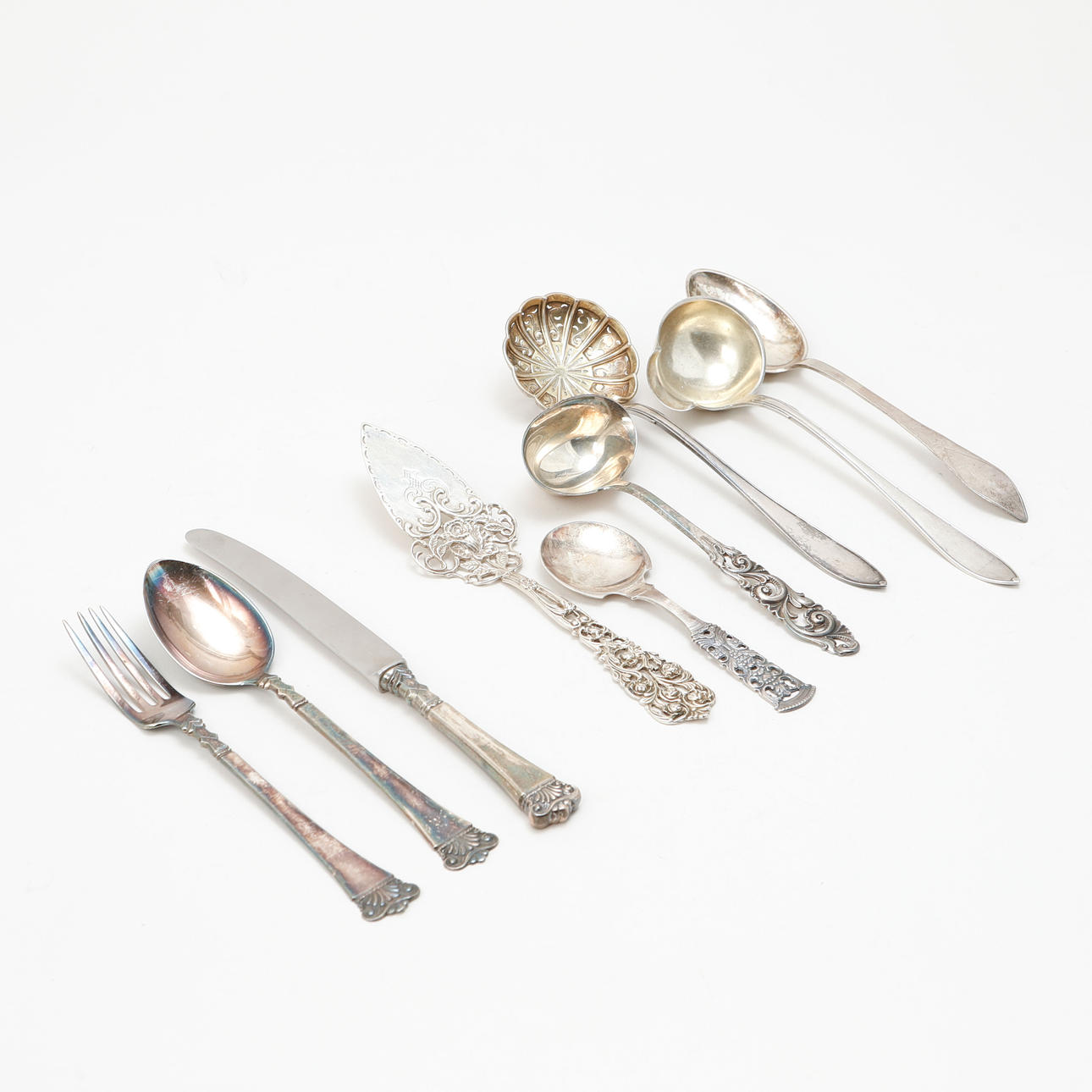 BESTICKSDELAR, 9 st, silver. Total vikt ca 395 gram.