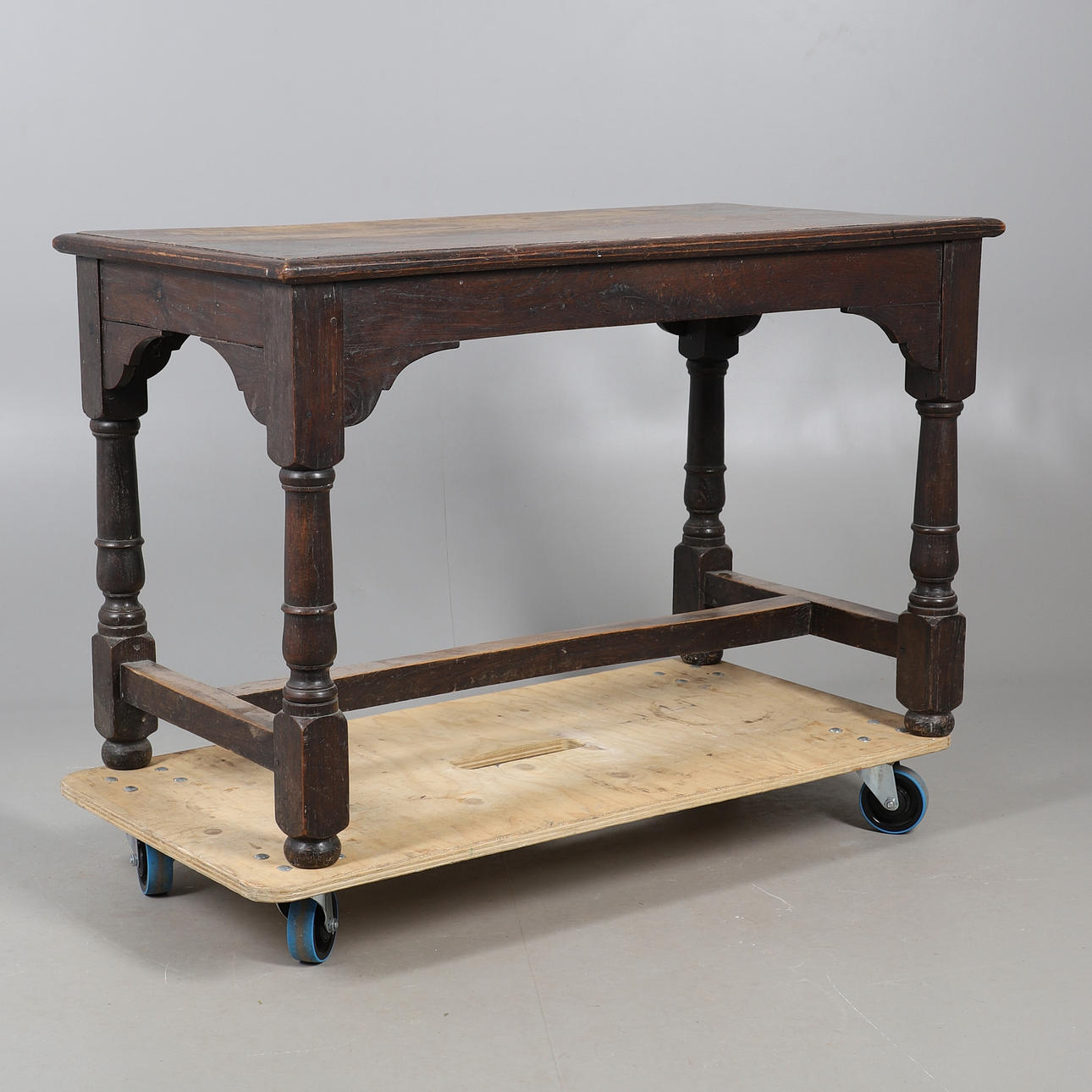 OAK HALL TABLE.