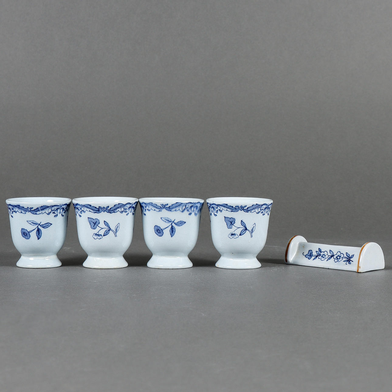 EGG CUPS AND BUTTER DOG Rörstrand Ostindia.