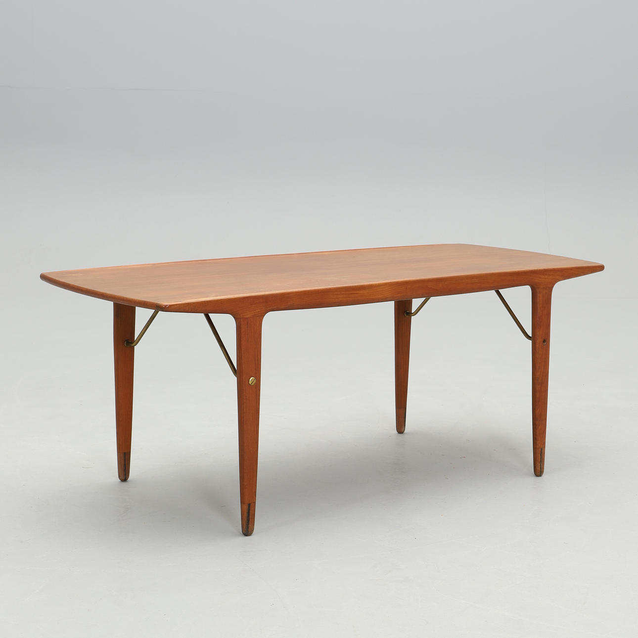 JOHANNES ANDERSEN. Soffbord, Silkeborg, Danmark, 1950/60-tal.