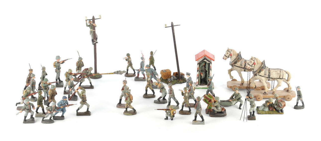 ELASTOLIN, Omfattande parti militära leksaker, tyska Wehrmacht och andra, av Elastolin.