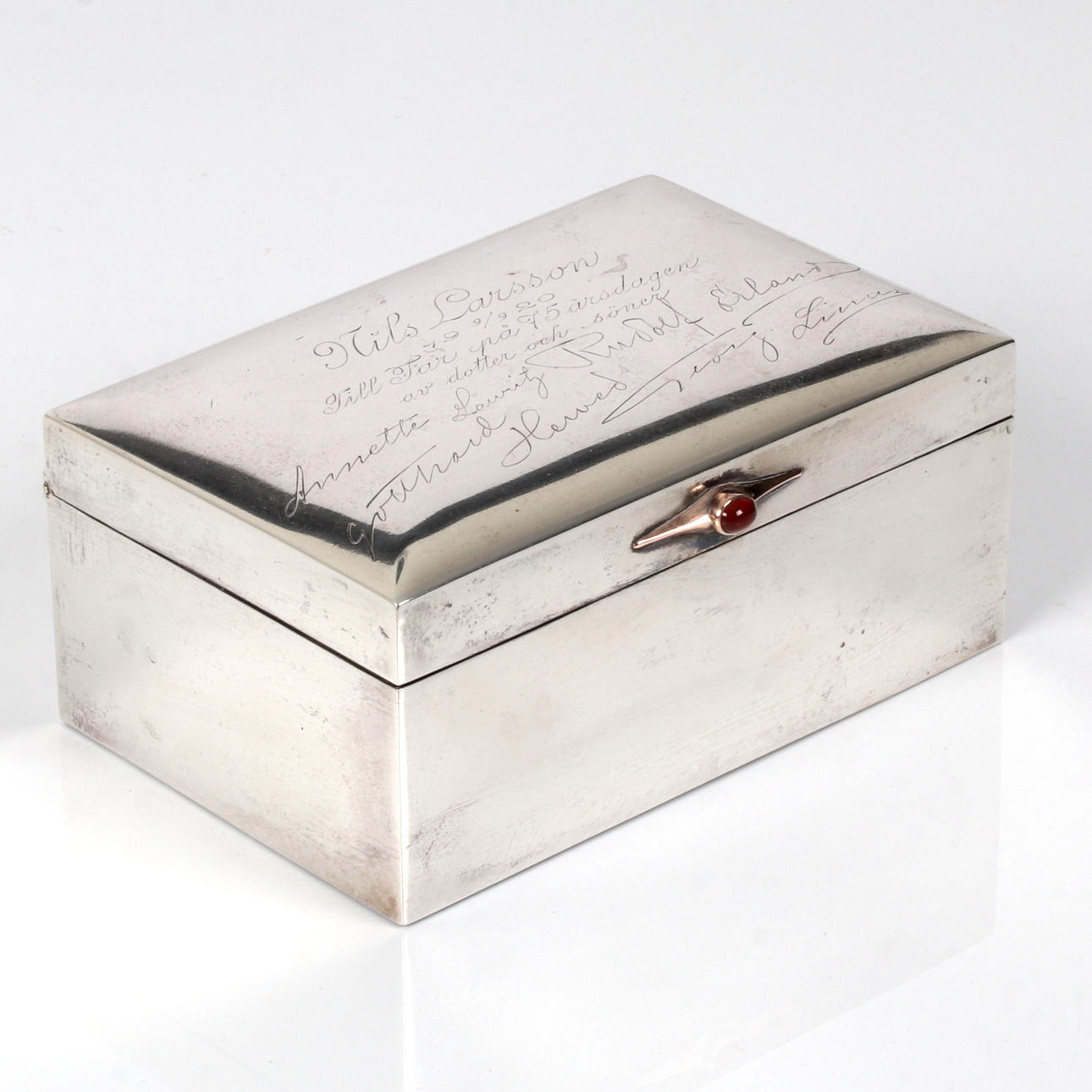 CIGARETTE CASE, silver, 1927.