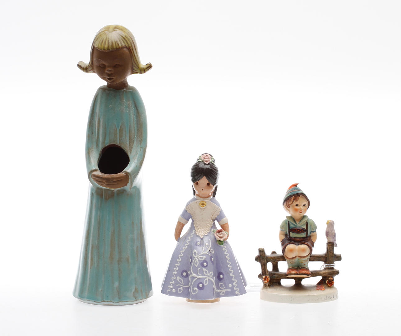 FIGURINER, 3 st, keramik, bl.a. Hummel.