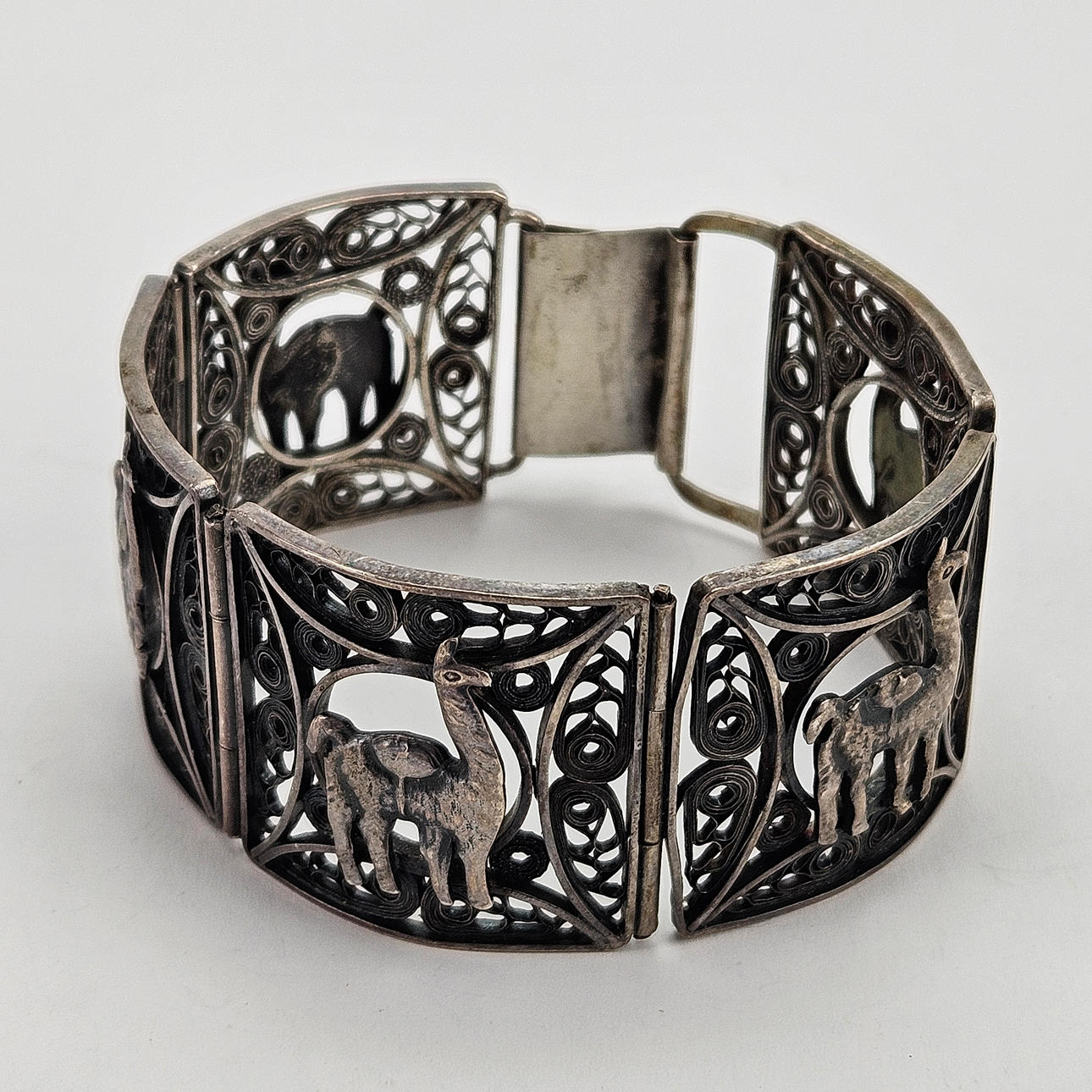 A silver filigree bracelet, 20th century.