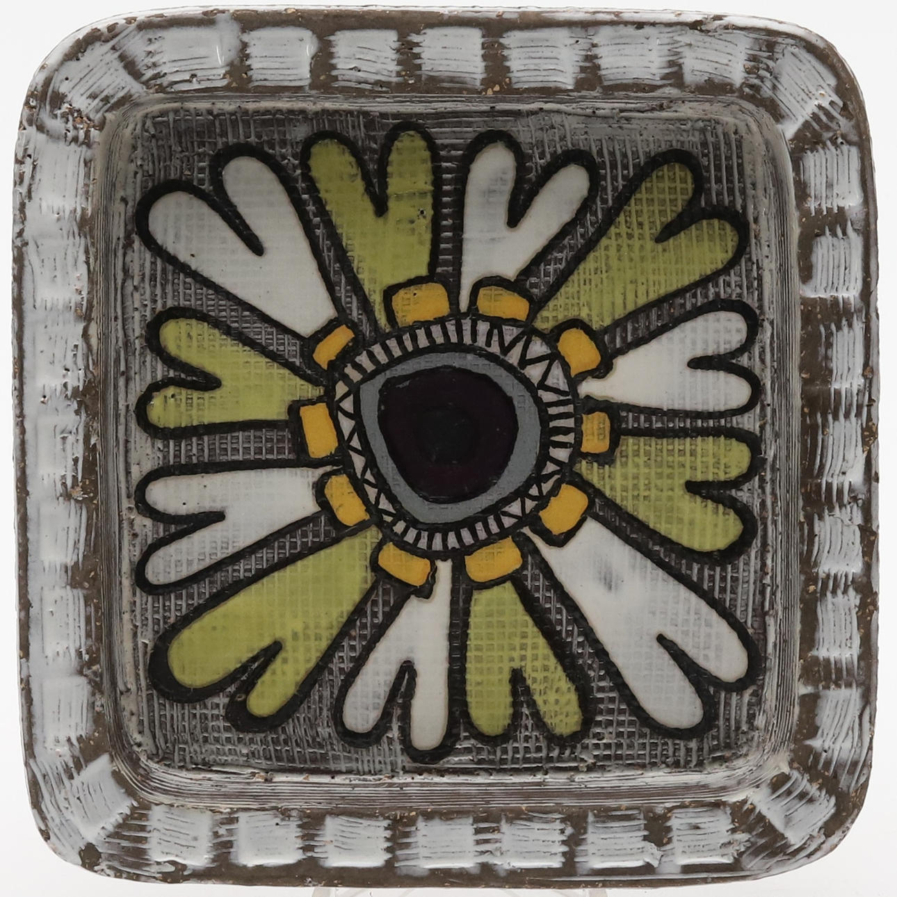 MARI SIMMULSON, A glazed earthenware dish, Upsala Ekeby.