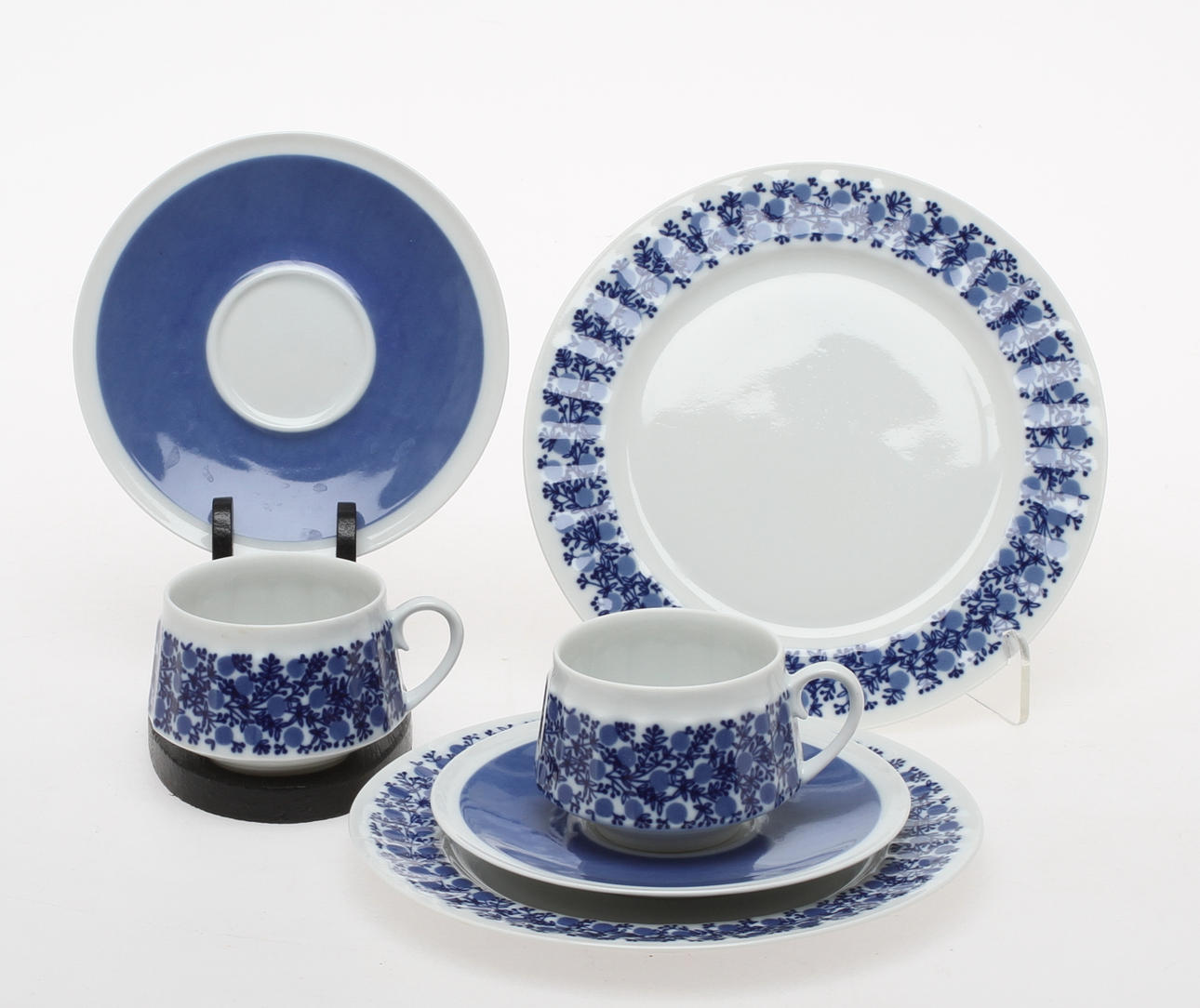 SERVISDELAR, 19 delar, porslin, "Doria", Arabia, Finland.