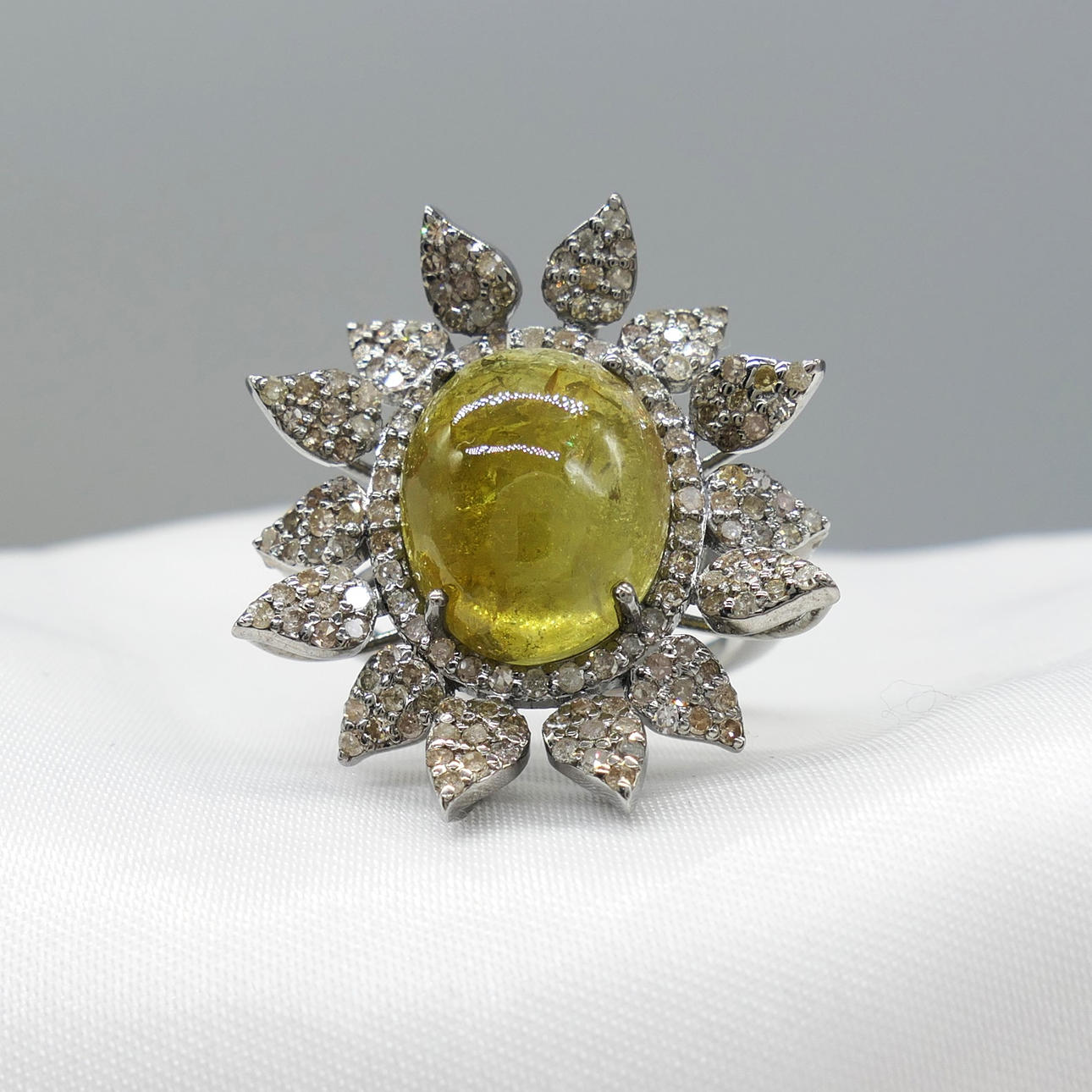 FOLIATE TOURMALINE & DIAMOND ring.