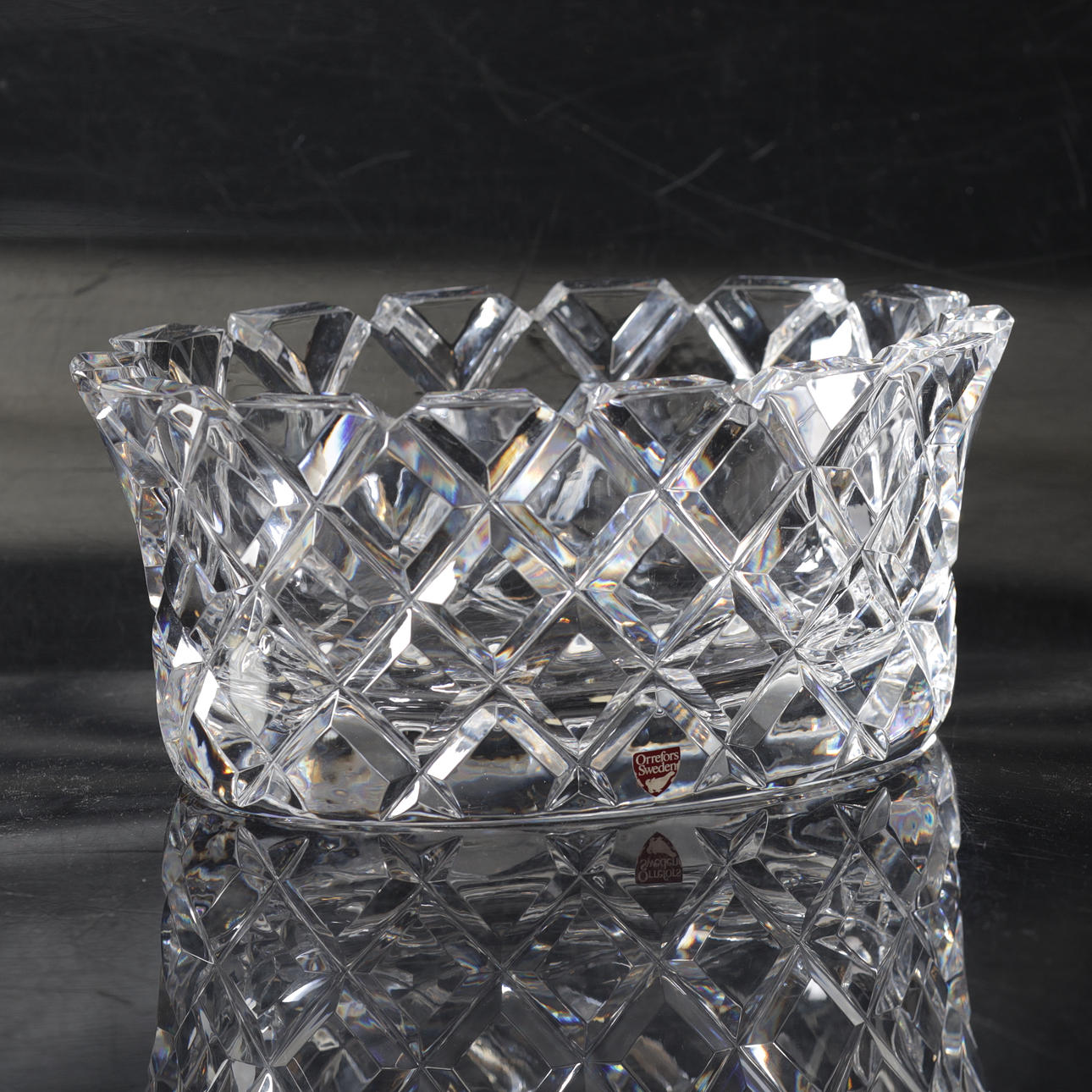 GUNNAR CYRÉN. Bowl, glass, “Sofiero”, Orrefors, signed.