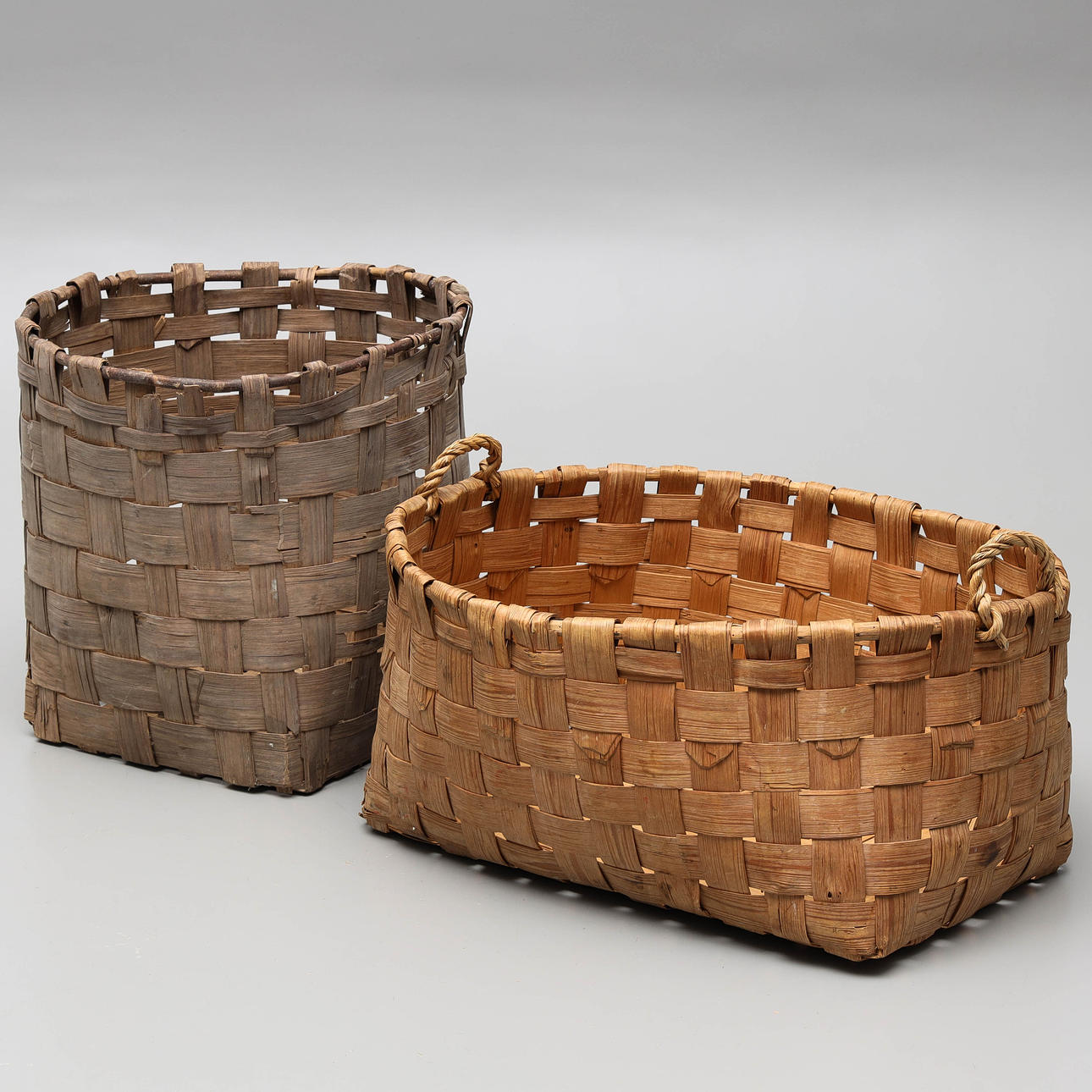 Two wicker baskets, early 1800/20th century.