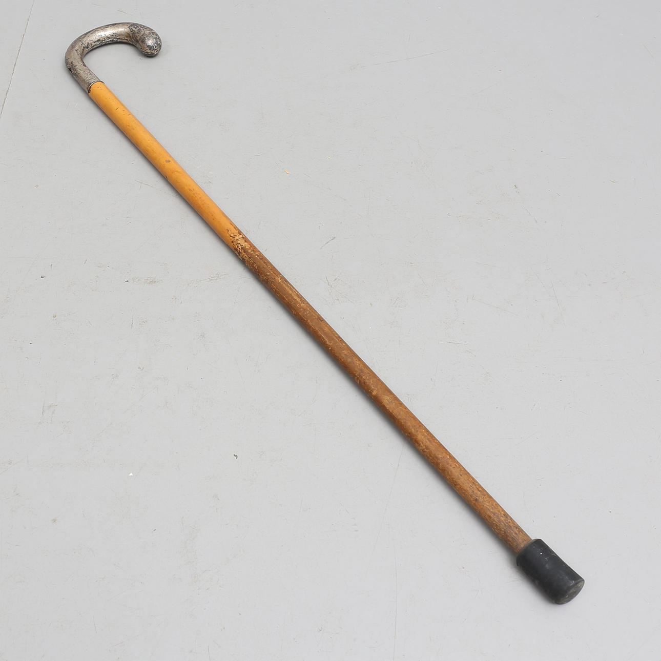 KÄPP MED SILVERKRYCKA, tidigt 1900-tal.