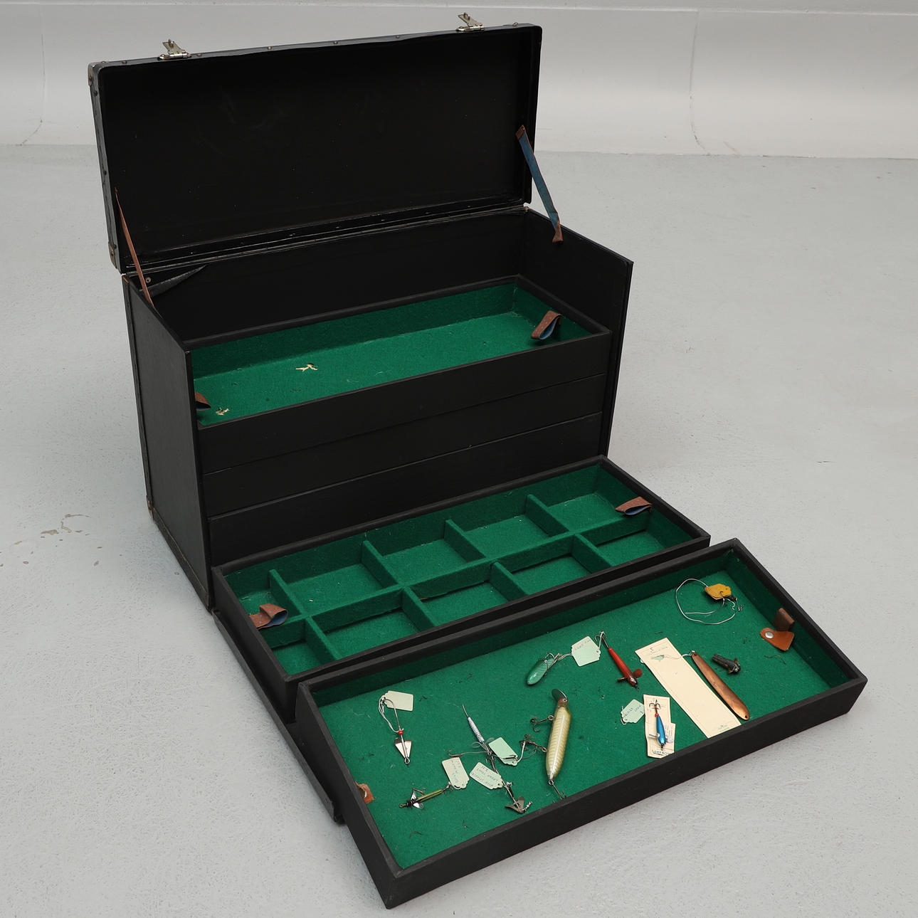 SALESMAN'S BOX, 20th century.