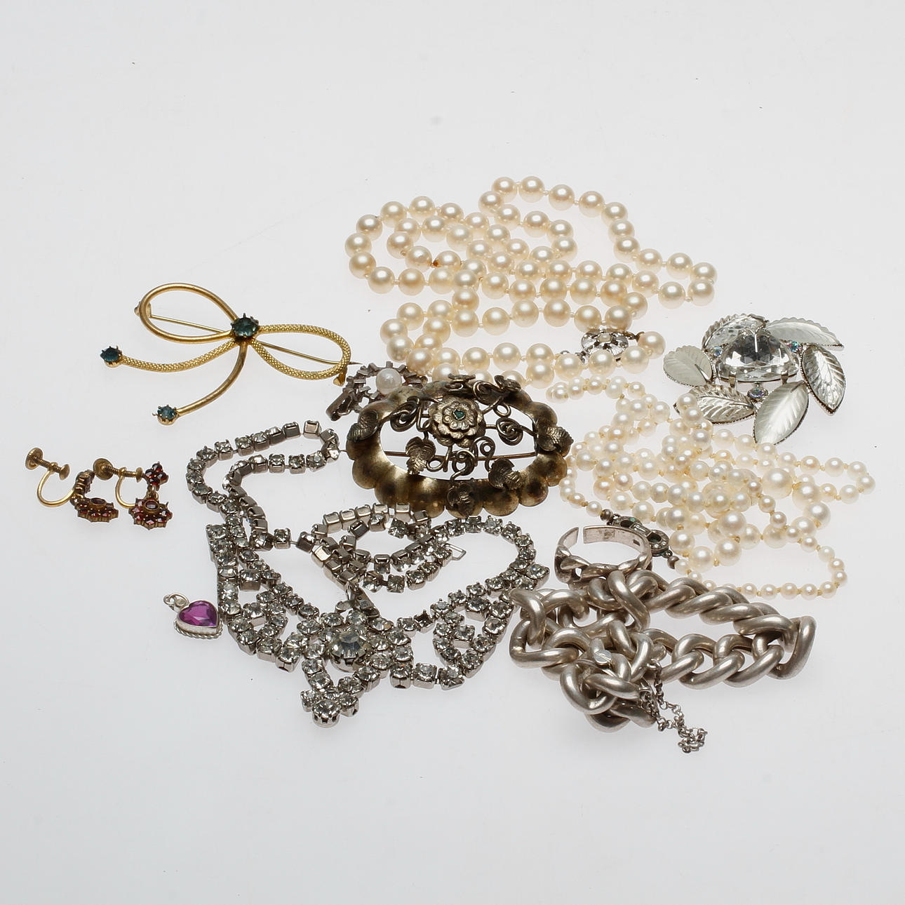 BIJOUTERIER, bl.a. silver.