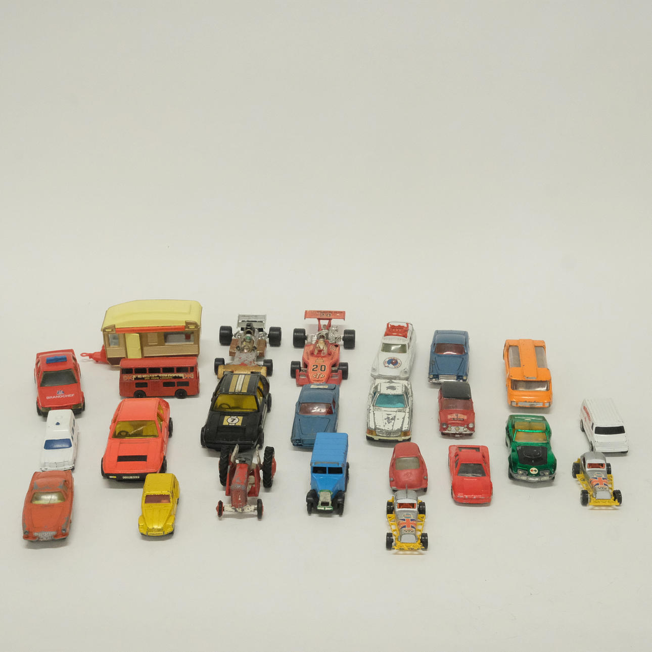 MODEL CARS, CORGI, 24 PIECES.