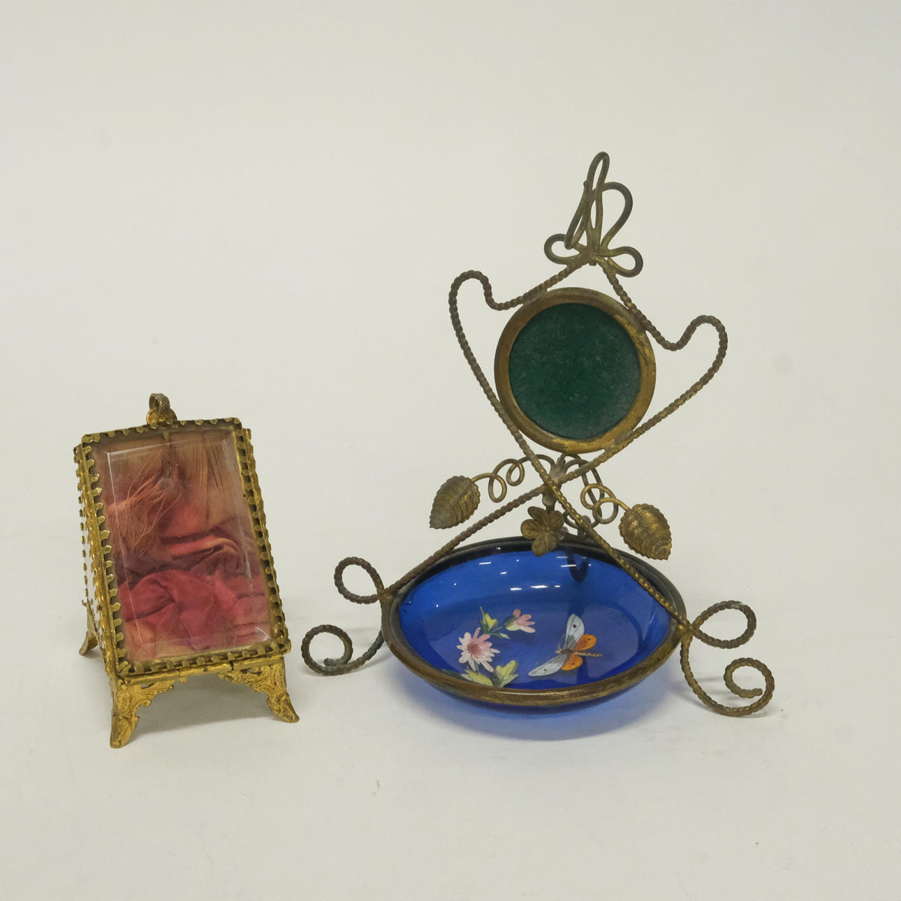 WATCH HIDE, WATCH STAND.