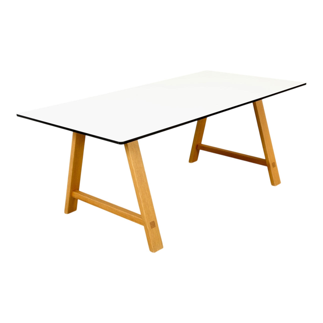 BRDR. ANDERSEN. Rectangular dining table made of oak and white laminate with pull-out, model T1 (3).