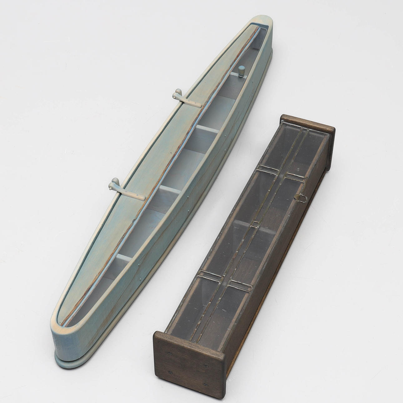 VÄGGSKÅP, 2 st, design Jan Järlehed.