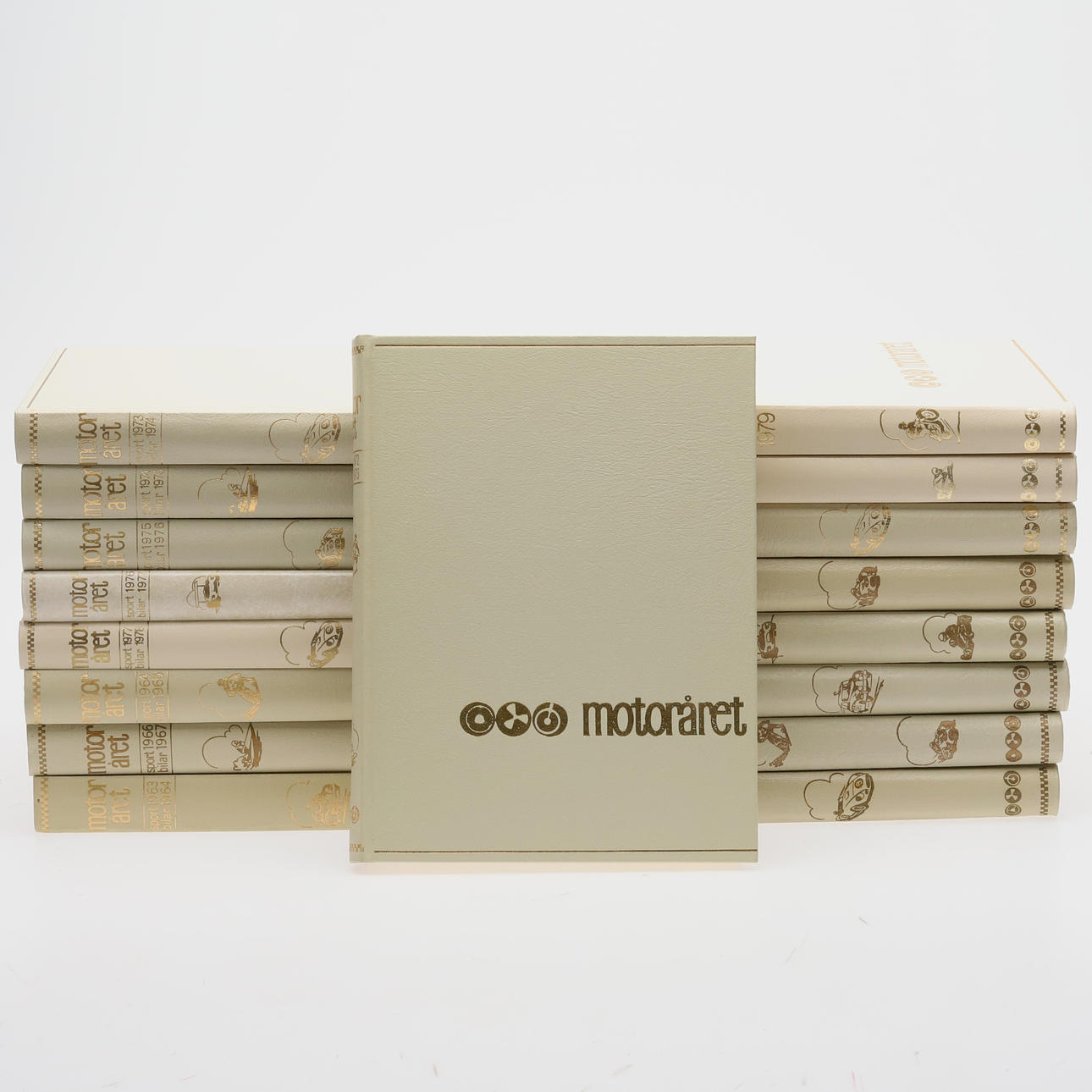 MOTORÅRET, böcker, 1963-1980, 17 st.