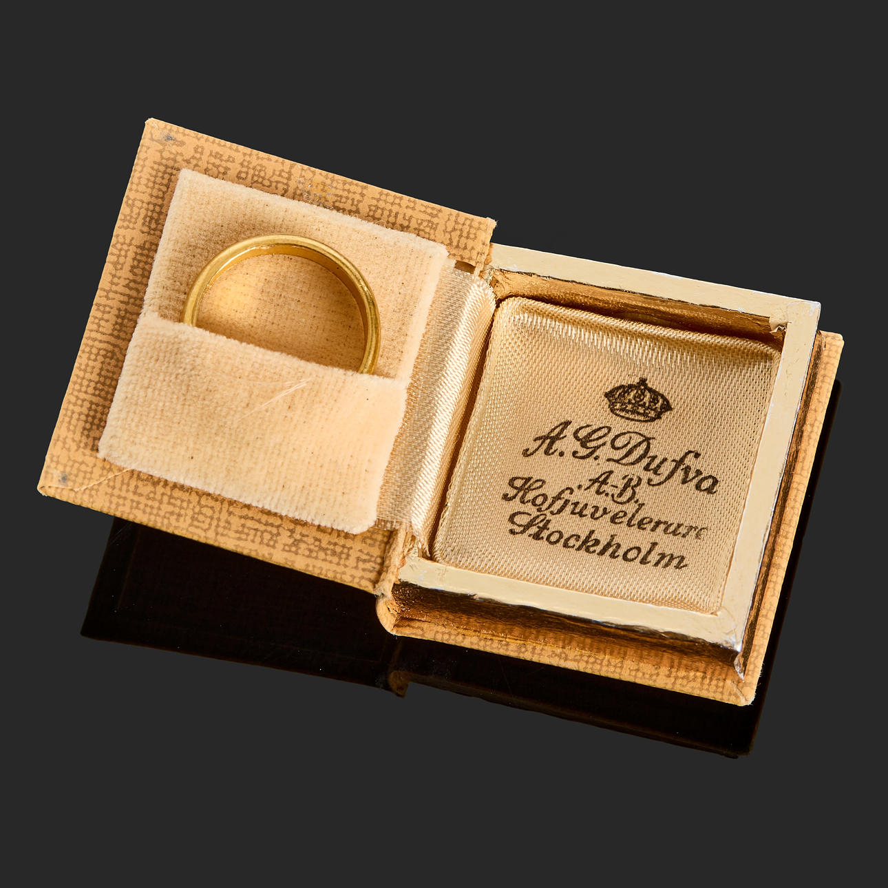 RING, 23 k gold, Stehn M B, Halmstad.