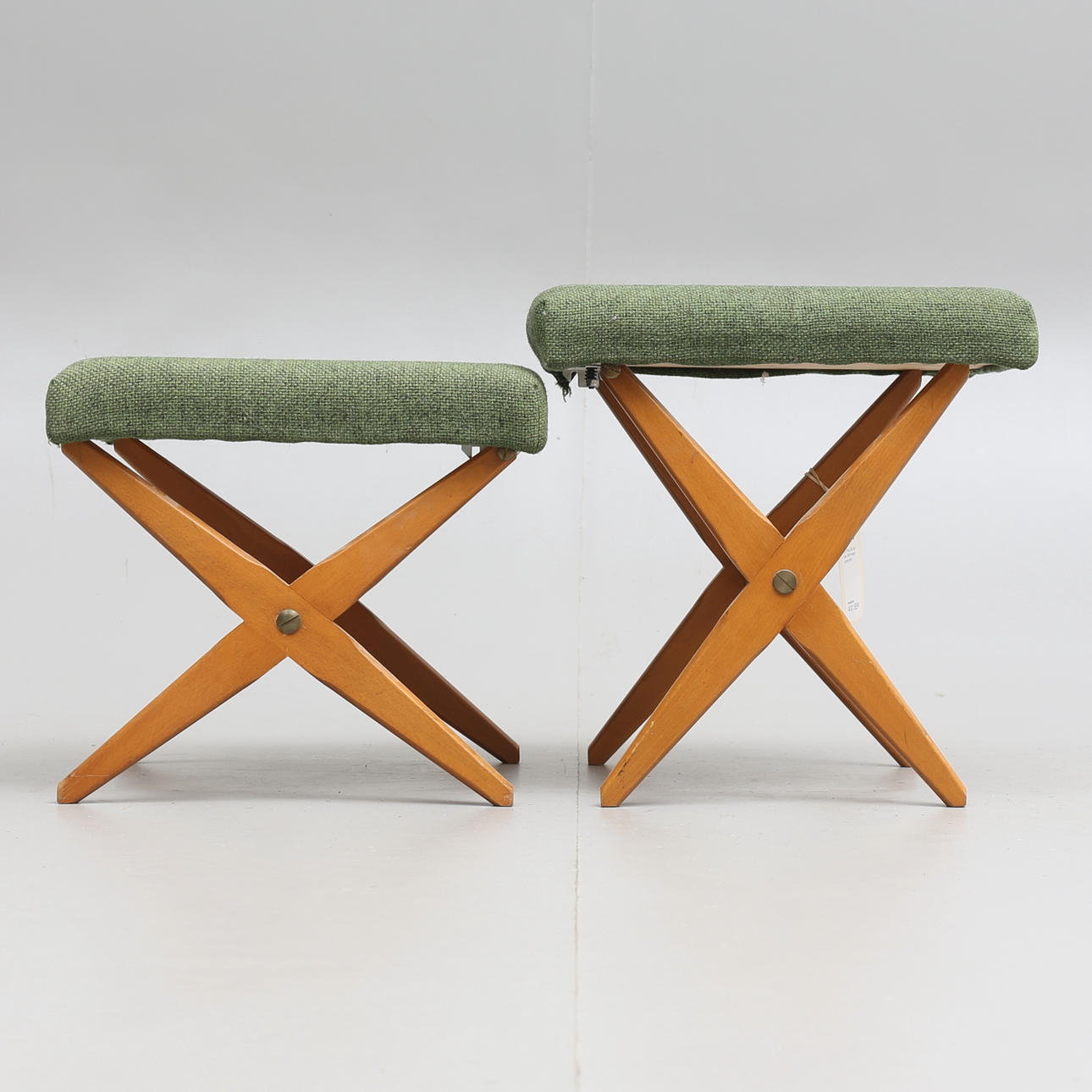 FOTPALLAR, ett par, omkring 1900-talets mitt.