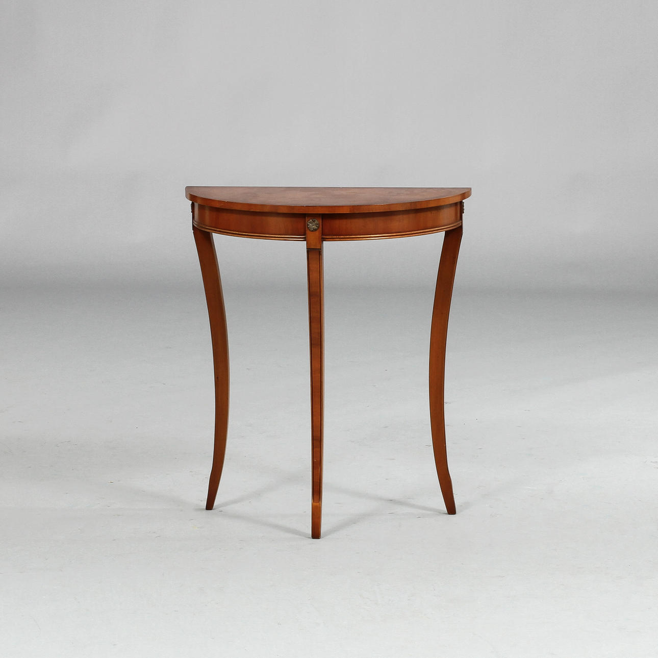MESA CONSOLA, 1900.
