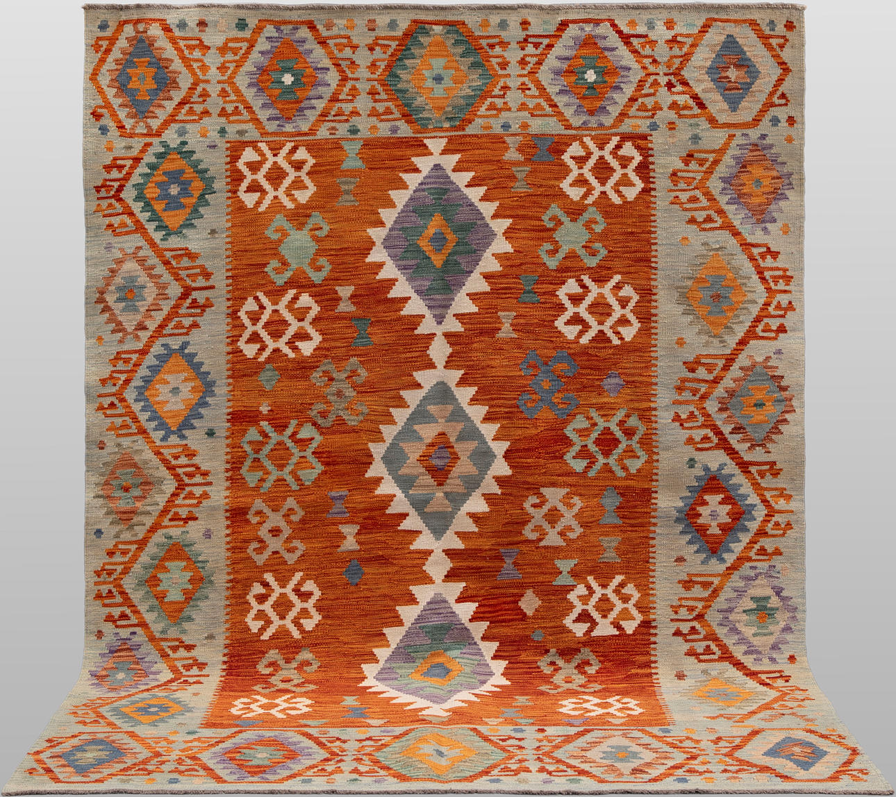 ORIENTMATTA. Kelim klassisk design, 248 x 178 cm.