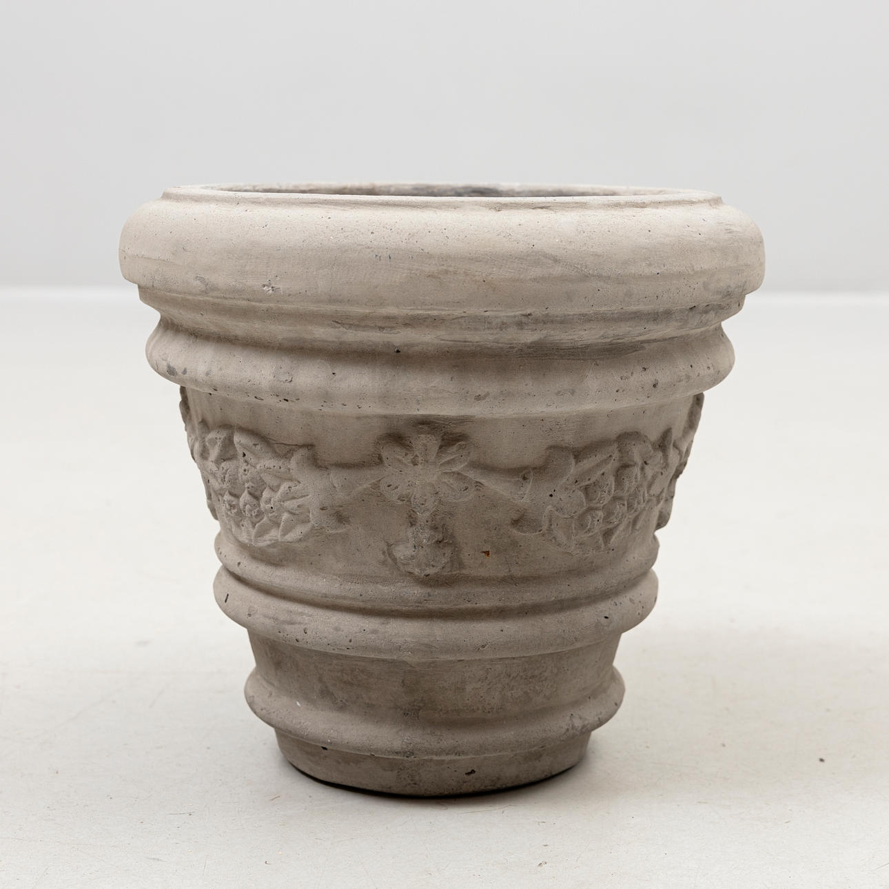 EXTERIOR LINING, concrete, contemporary.