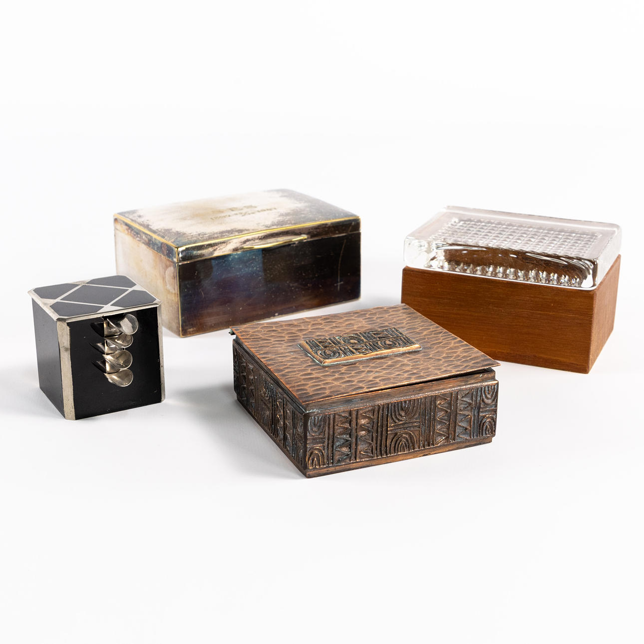 BOXES, DISHES, 4 parts.