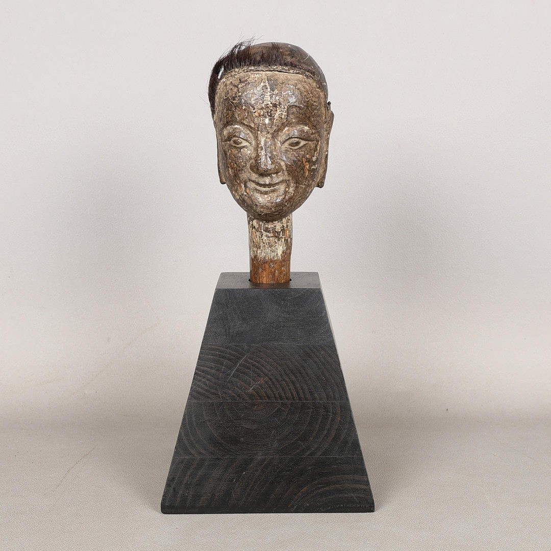 A CHINESE QING DYNASTY PUPPET HEAD.
