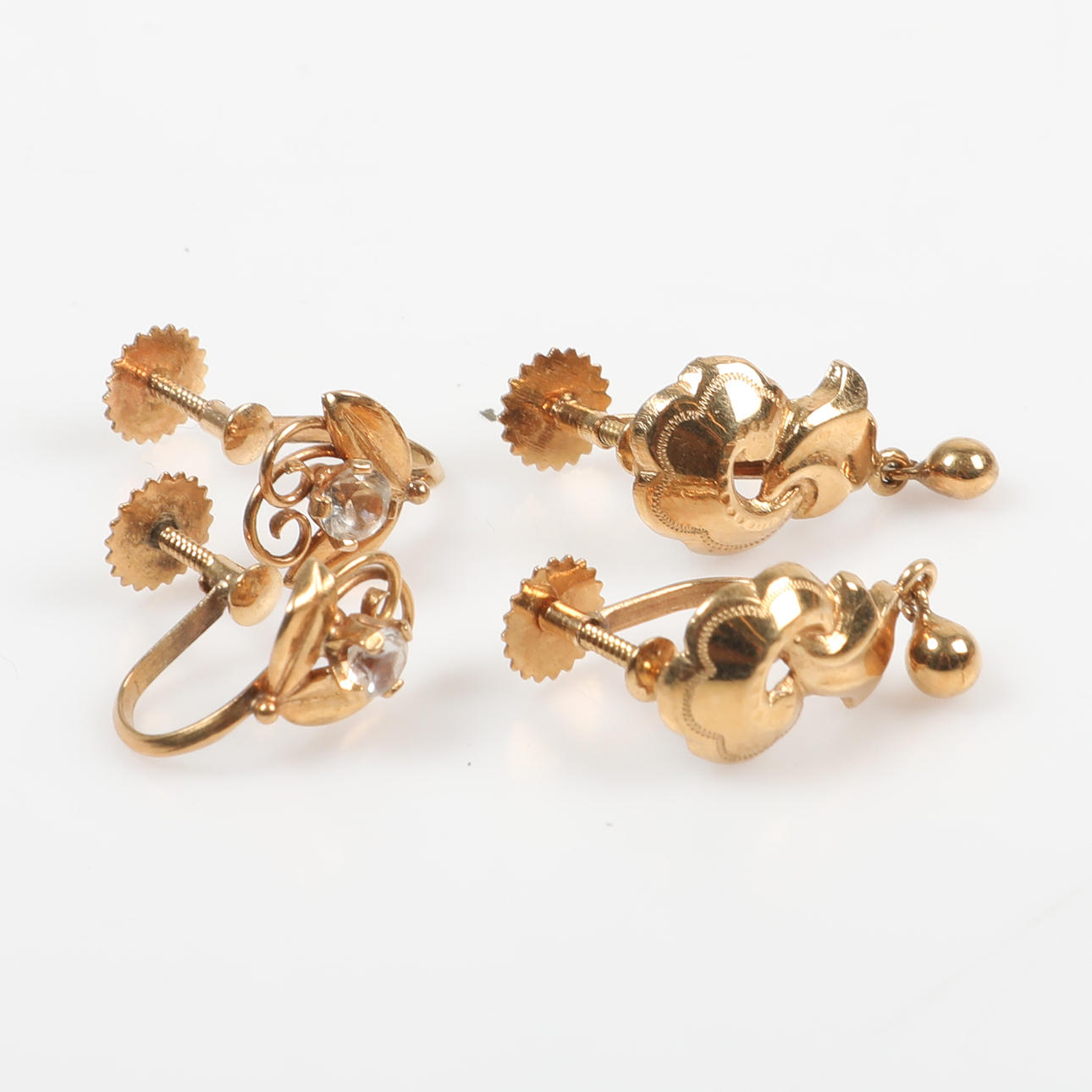 EARRINGS, 2 pairs, 18 K gold.