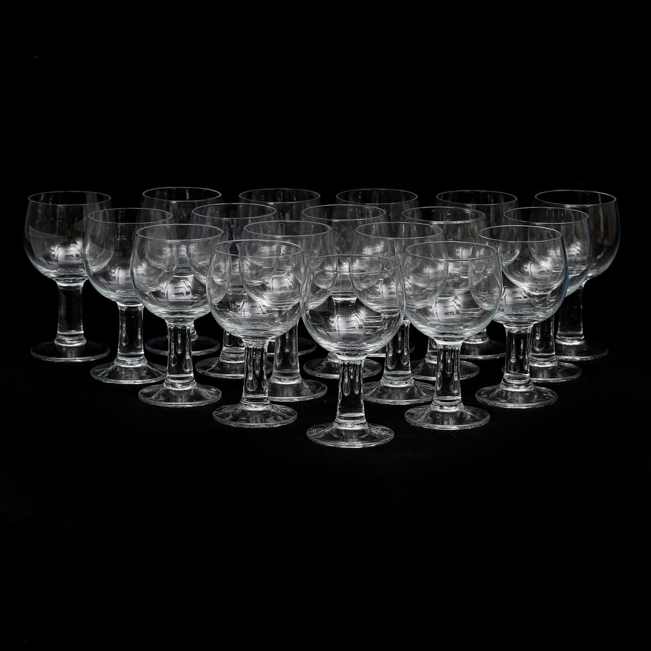 WINE GLASSES, 18 pcs.
