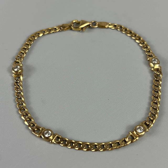 375 HALLMARKED STONE SET BRACELET.
