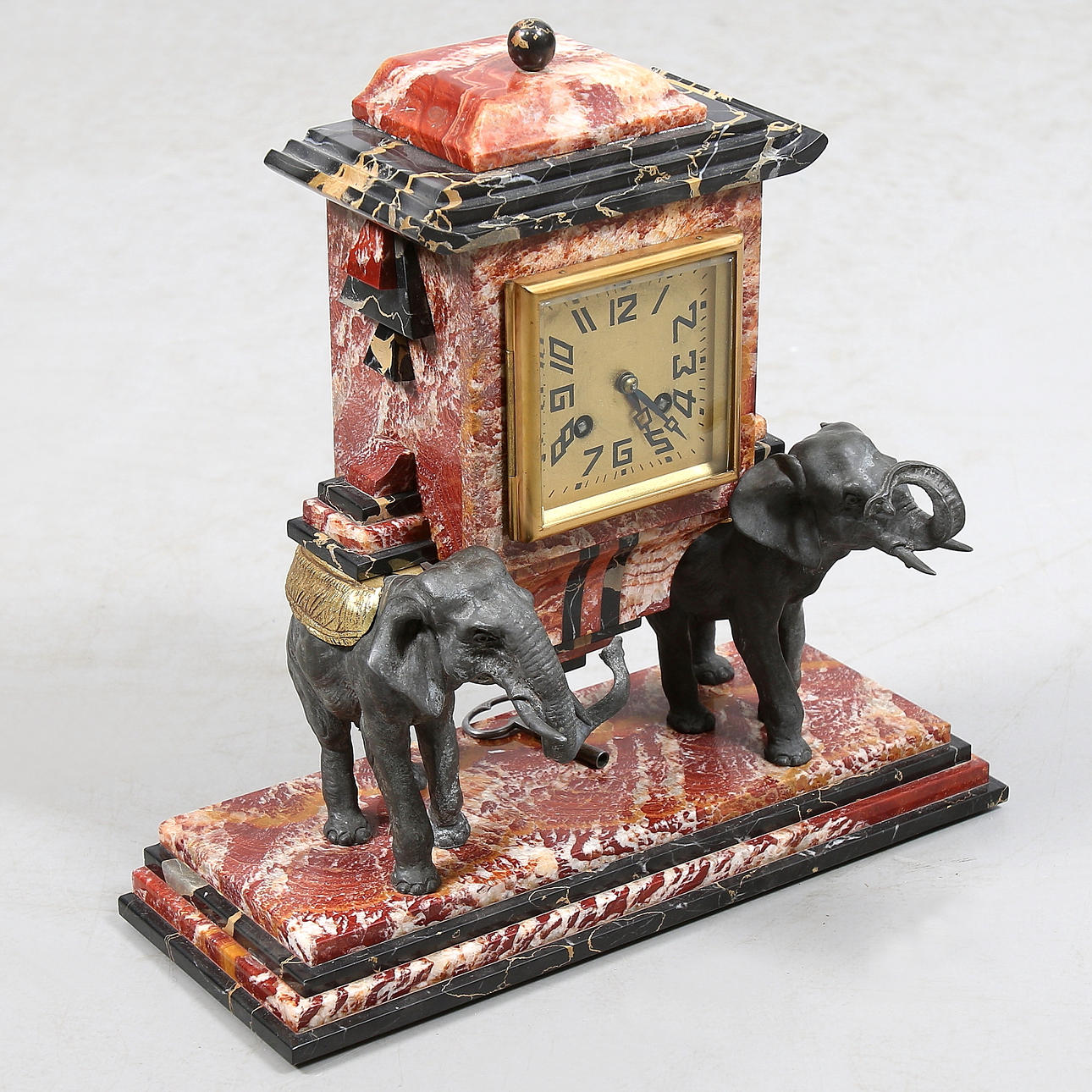 BORDSUR, marmor, Art Deco. 1930-tal.