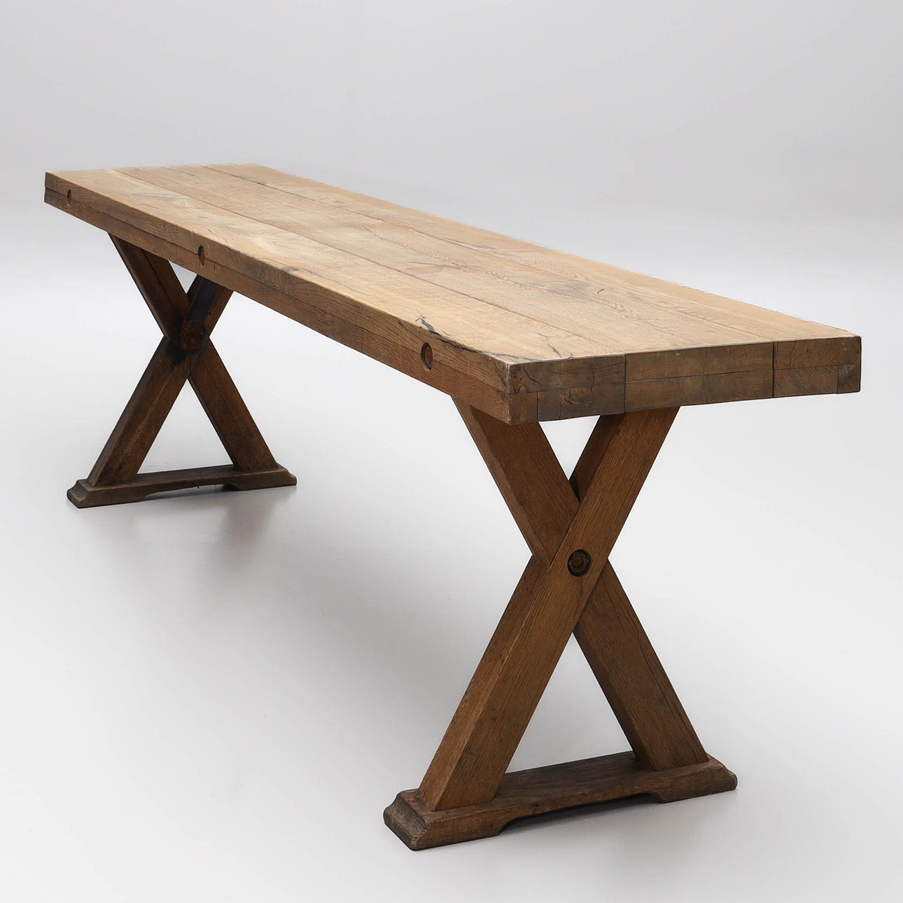 A 20th century “Plank table”.