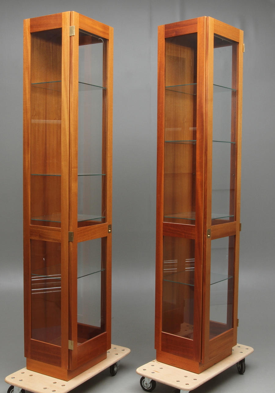 VITRINSKÅP 2 st, mahogny, ur serien "KA72", Göran Malmvall för Karl Andersson & Söner, Huskvarna.