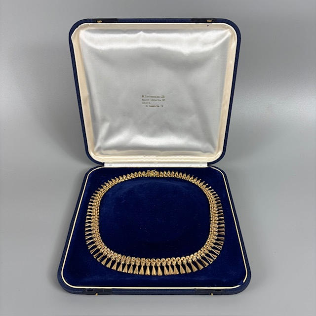 750, 18CT GOLD COLERETTE NECKLACE.