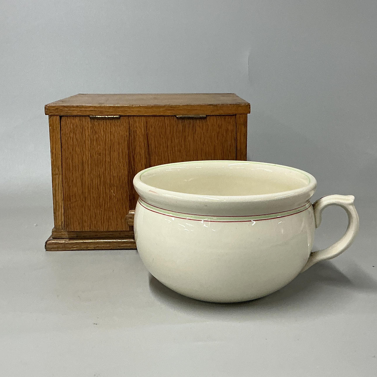 P&O LINE CHAMBER POT.