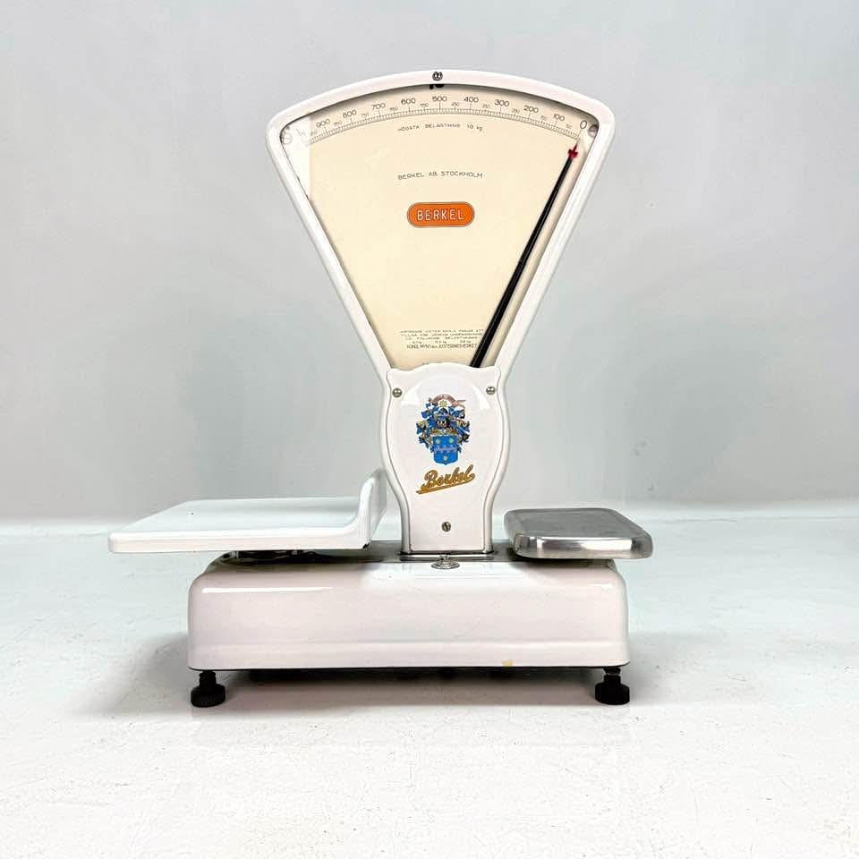 SHOP ROAD, Berkel 1900's.