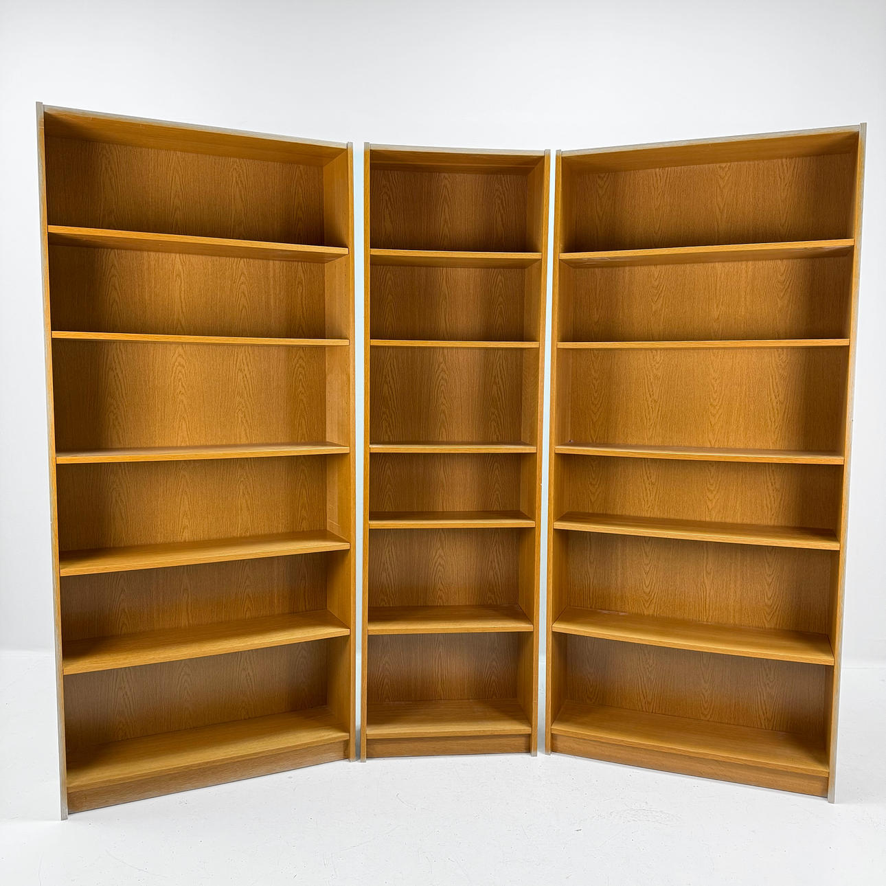 Shelves 3 sections 20th century.