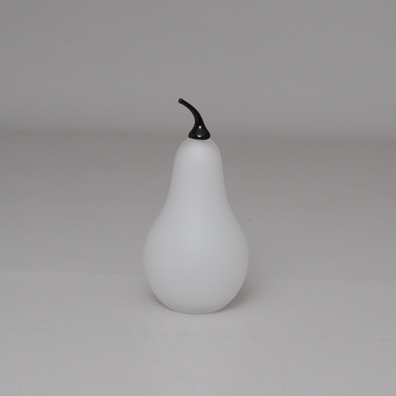 ORREFORS, skulptur, päron.