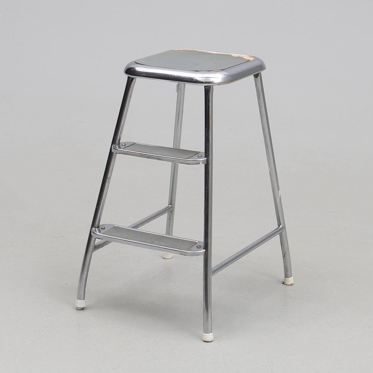 STEPLADDER. Mid 20th century.