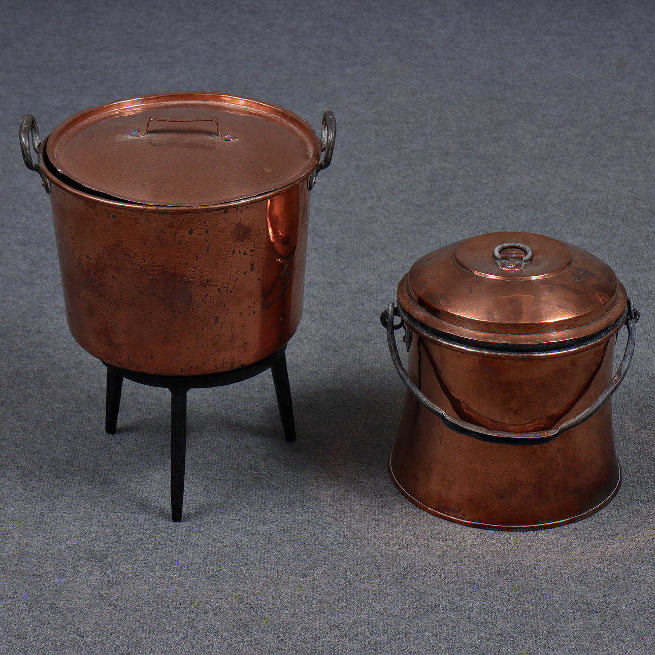 COPPER BUCKET AND COPPER POT ON STAND.