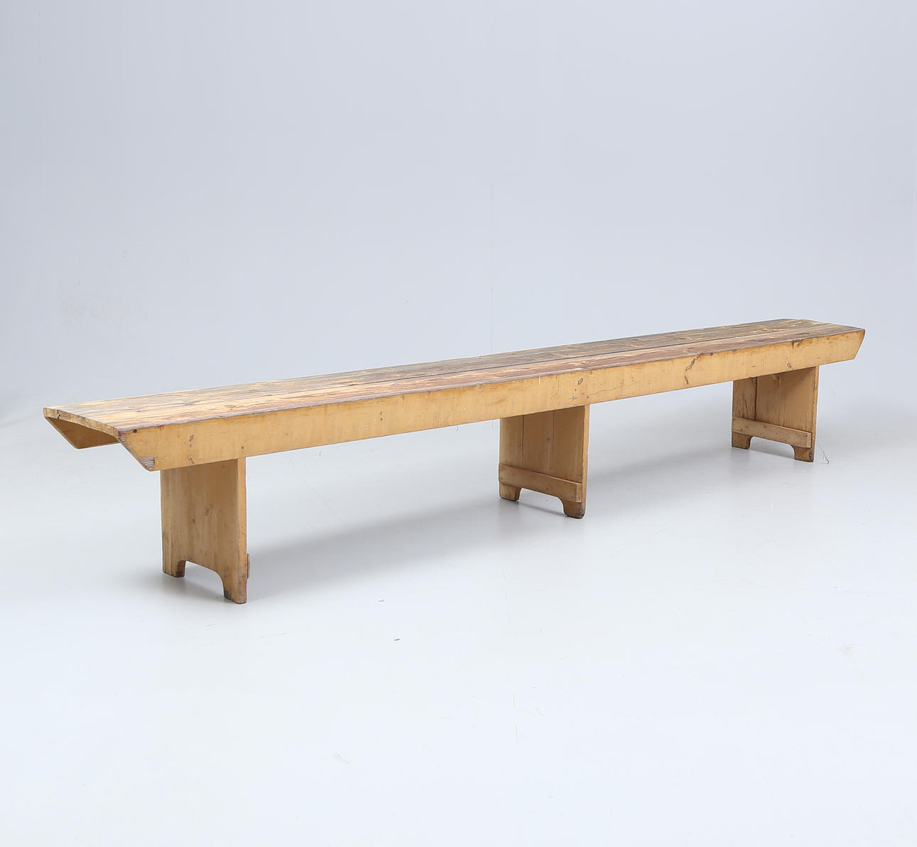 BÄNK. 1900-talets första hälft.