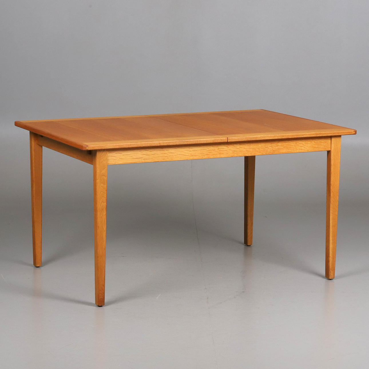 DINING TABLE. Oak, 2 pcs insert boards.