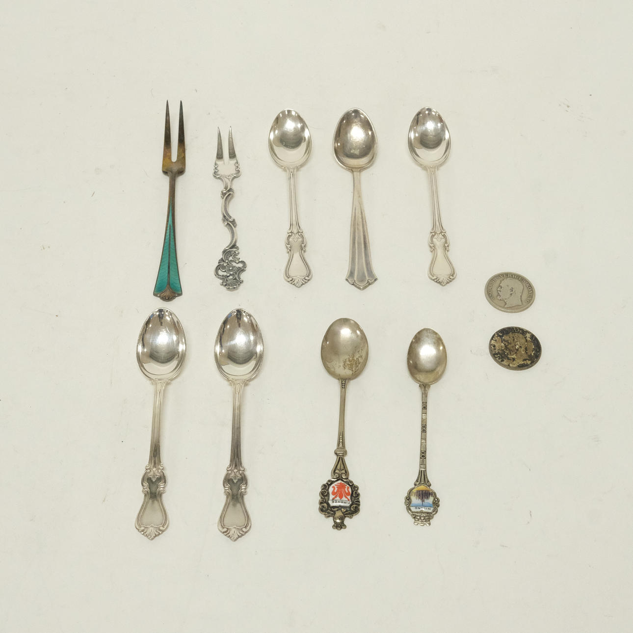 ITEMS OF SILVER, 11 PIECES.