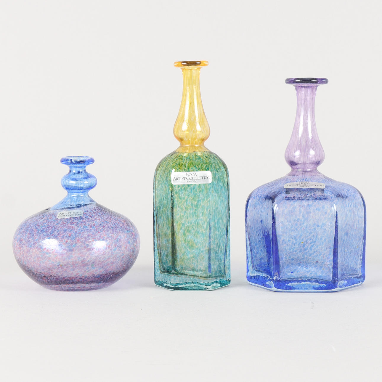 BERTIL VALLIEN. Bottles 3 pieces, signed.