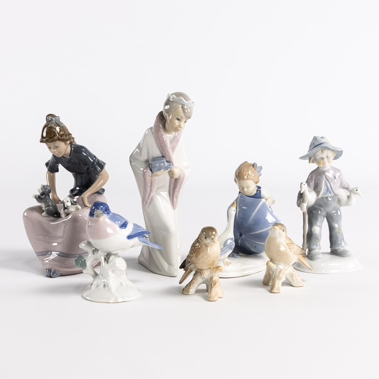 FIGURINES, 7 pcs, porcelain, incl. Lladro.