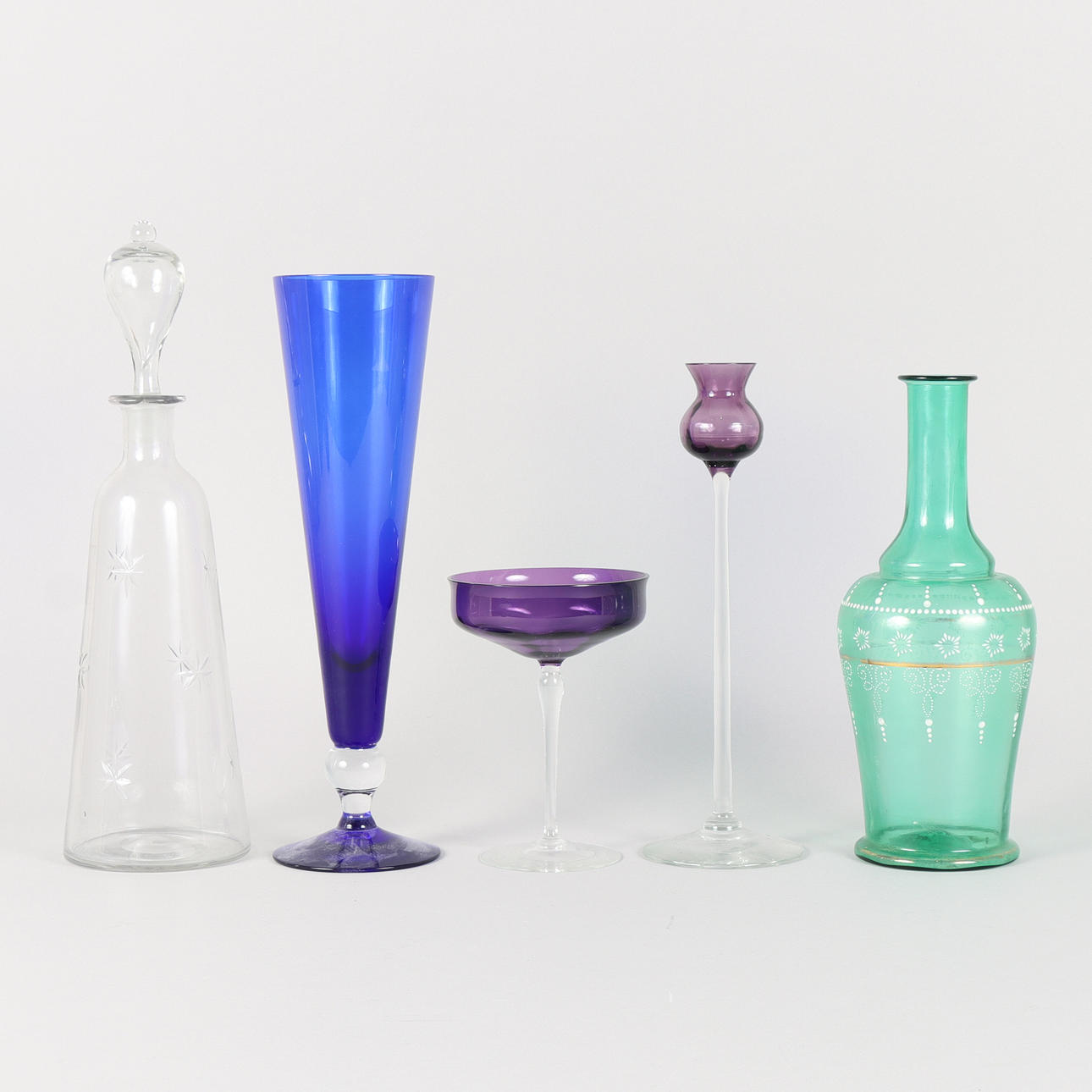 GLASS OBJECTS 5 pieces.