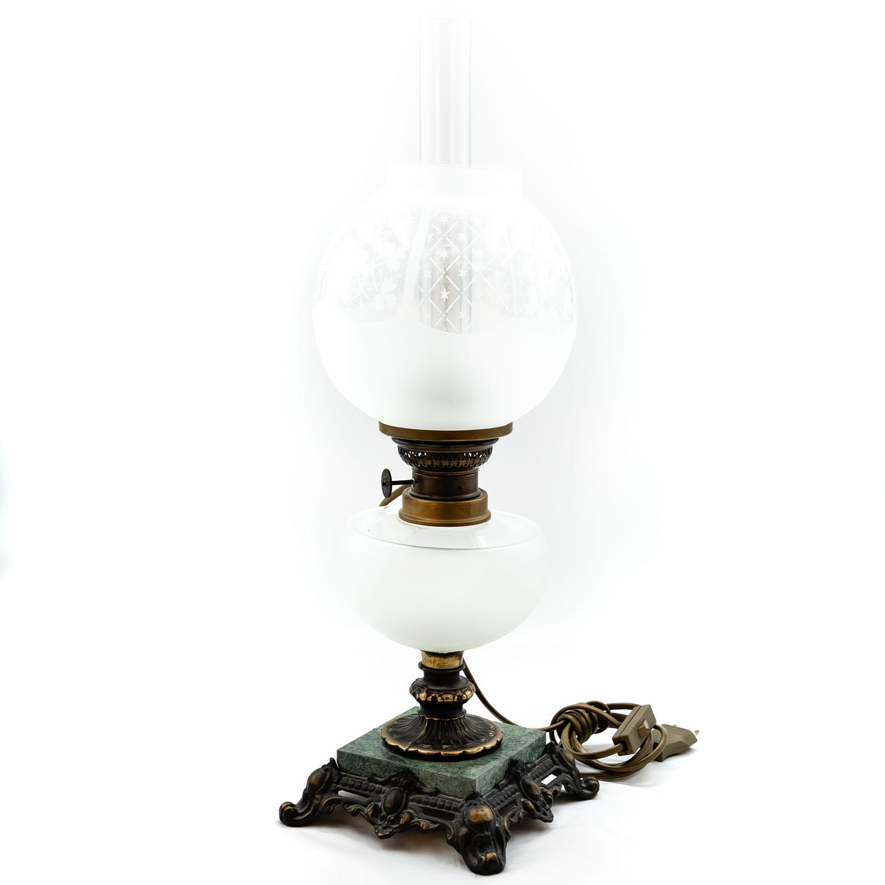 ELECTRIFIED TABLE KEROSENE LAMP, Bronze, Alabaster. 1900s.