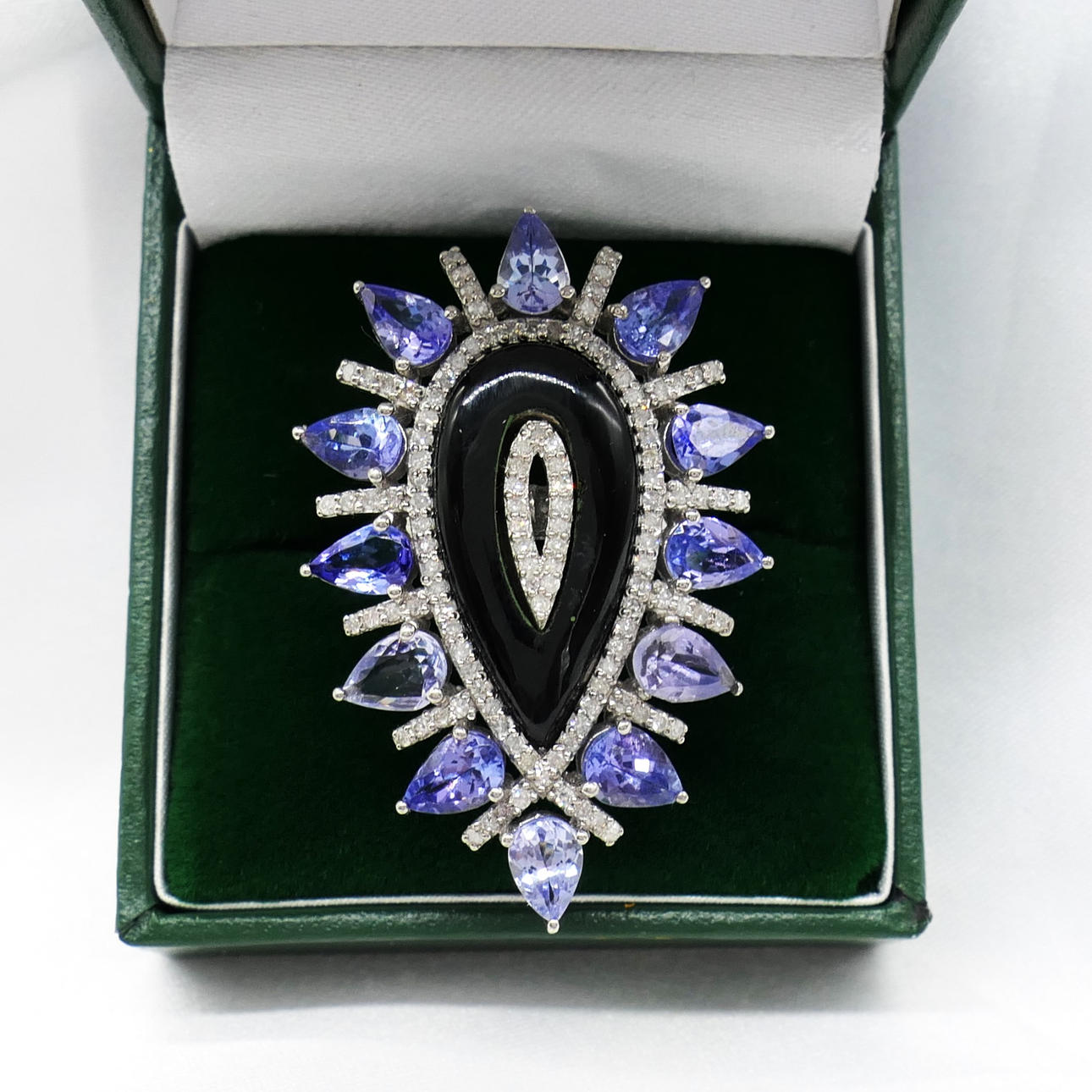 ONYX, TANZANITE & DIAMOND dress ring.